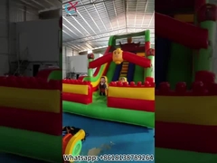 Wynurzalne zjeżdżalnie LEGO Park Wynurzalne podwójne zjeżdżalnie Zamek